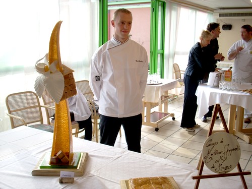 Ludovic Carrel, Apprenti Patissier